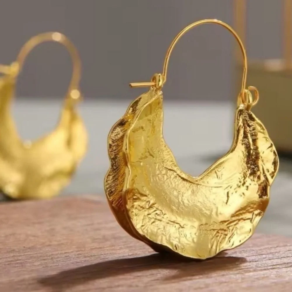 Zara Gold Crescent Hoop Earrings - Picture 4 of 11